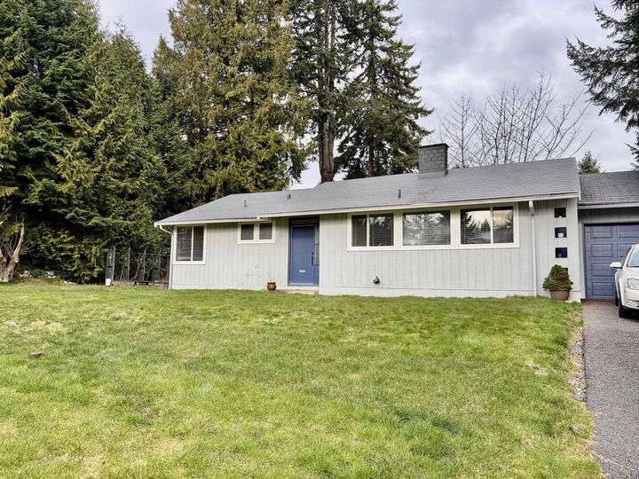 Property Photo: 1876 Beaulynn Place BC V7J 2T1