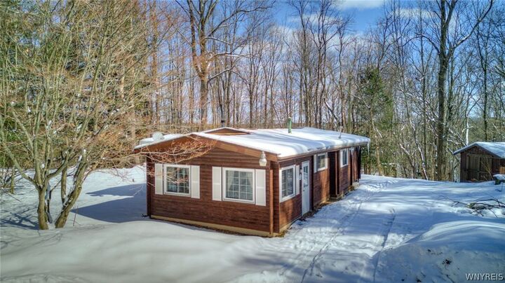Property Photo: 13357 Ward Road NY 14080
