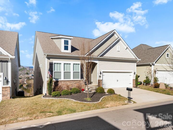 Property Photo:  16 Southern Way Lane  NC 28748 