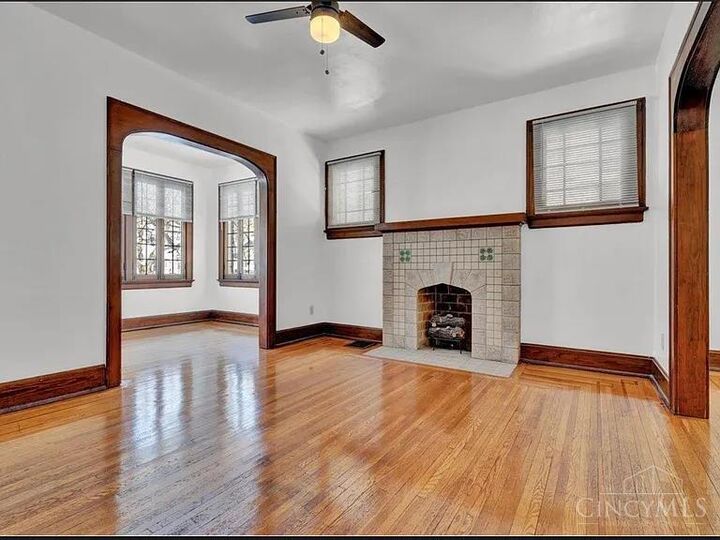 Property Photo: 4363 Ridgeview Avenue OH 45238