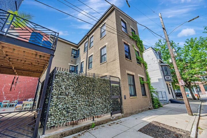 Property Photo:  121 Green Street  OH 45202 