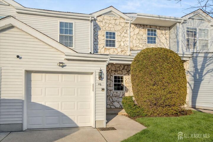 Property Photo:  46 Stony Hill Road  NJ 08831 