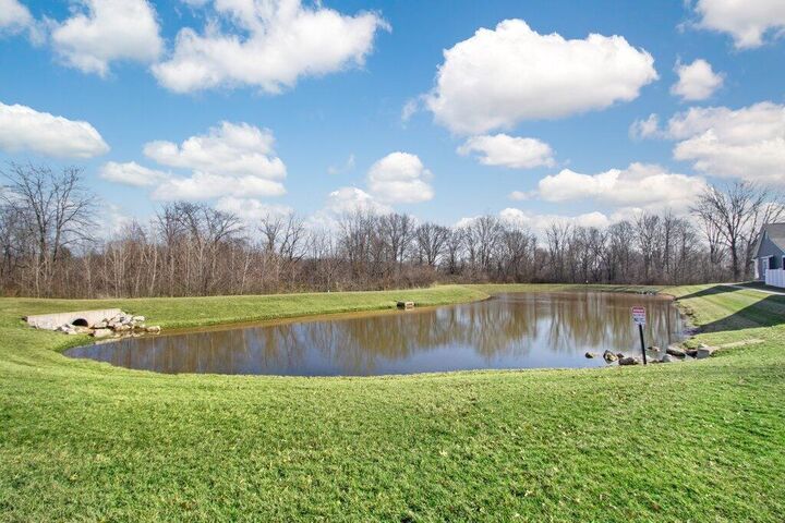 Property Photo: 220 Honeywood N Drive OH 43021