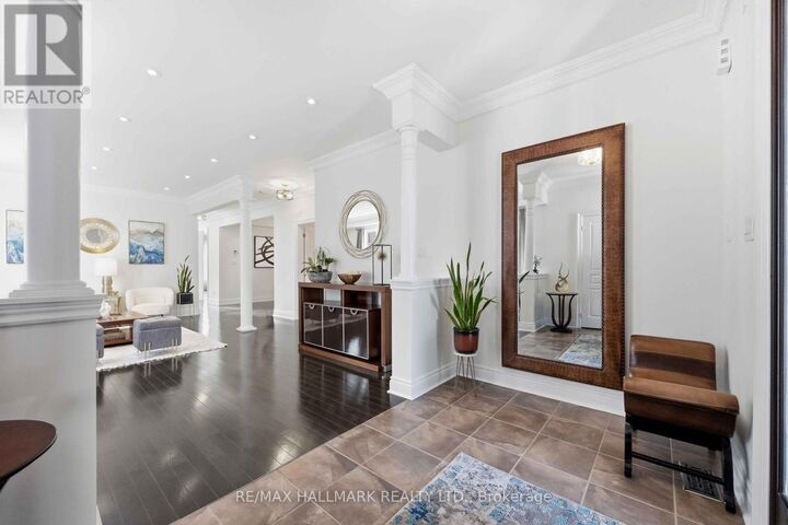 Property Photo: 40 Sweet Anna Court ON L6A 4E3