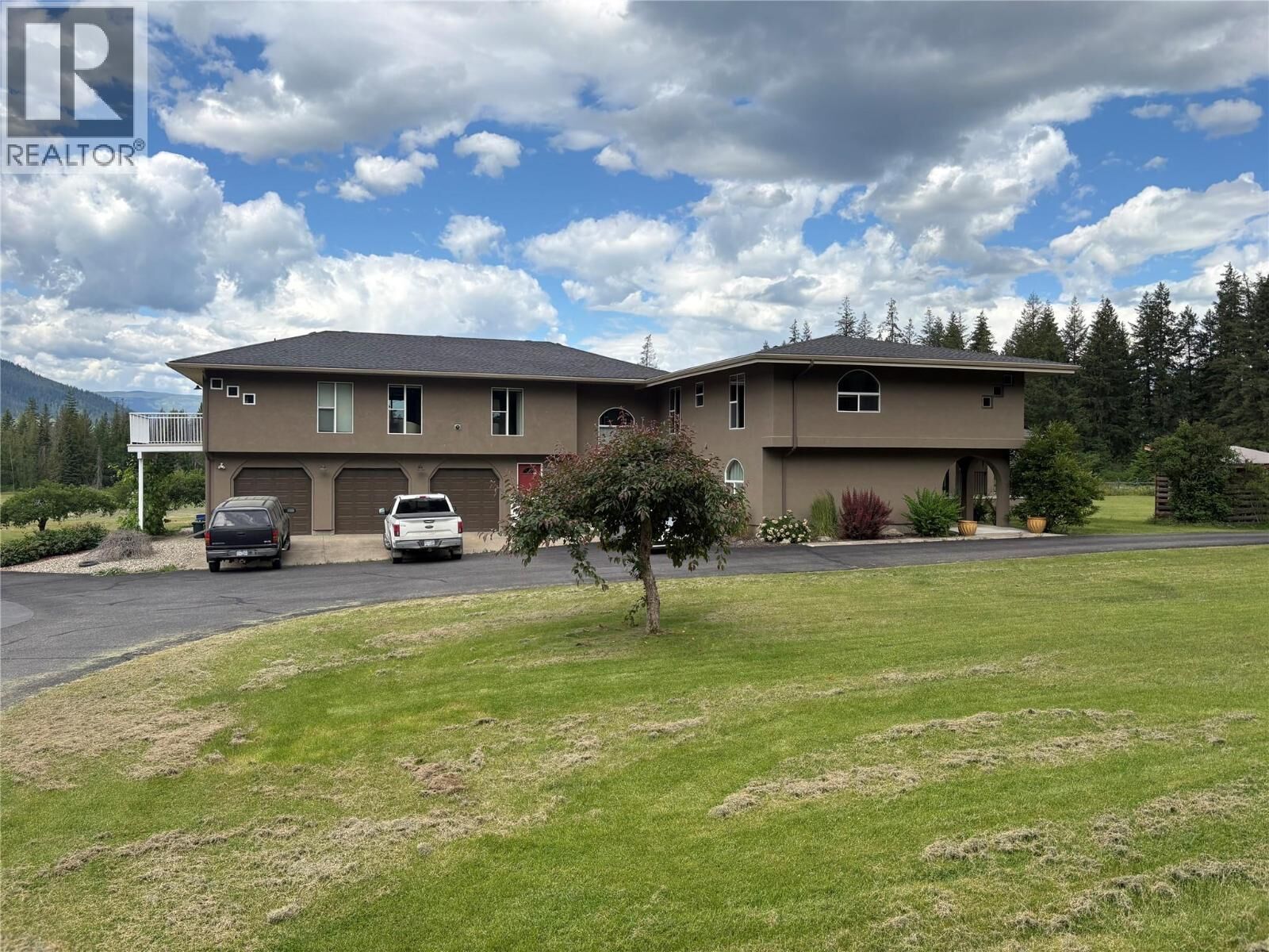 Property Photo: 1851 70 Street Southeast BC V1E 1X4