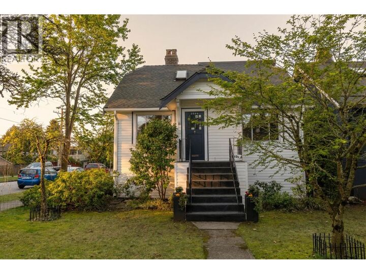 Property Photo: 2094 East 7th Avenue BC V5N 1S6