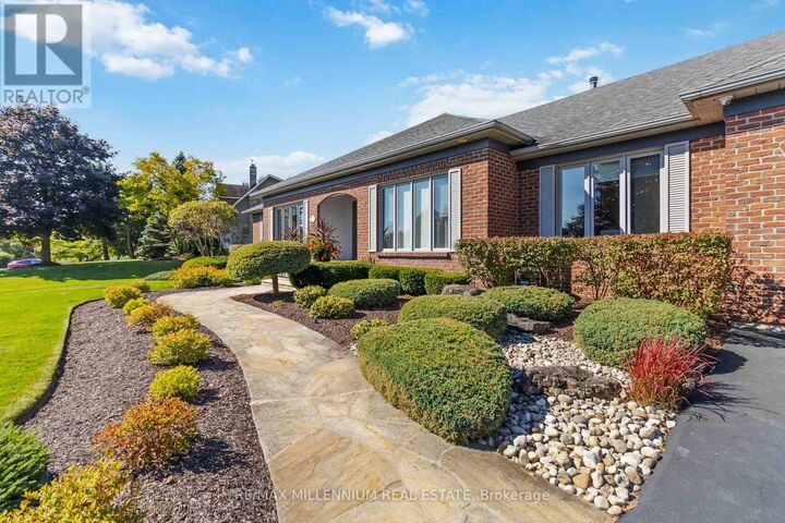 Property Photo: 112 Cobblestone Place ON N0B 1K0