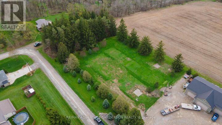 Property Photo:  21 West Street  ON N0M 1A0 