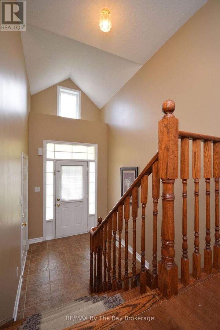 Property Photo:  33 Tanager Crescent  ON L9Z 0B2 