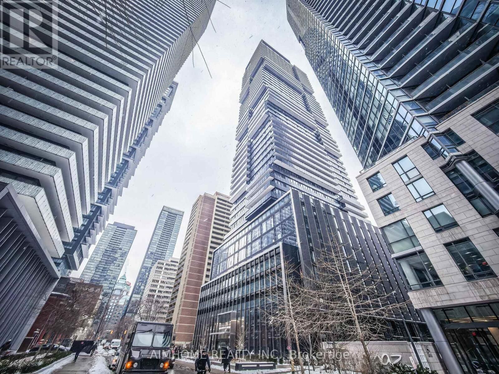 Property Photo: 55 Charles Street East 1206 ON M4Y 1S9