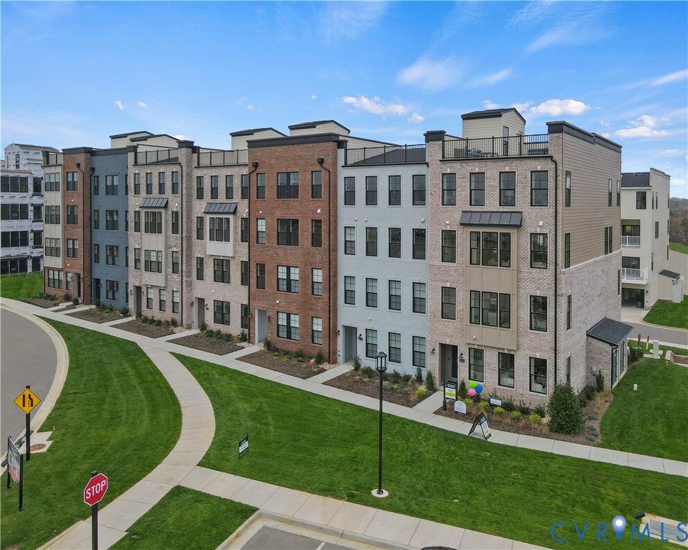 Property Photo: 3612 Daisy Field Walk B VA 23233