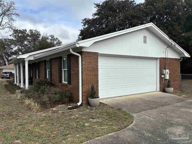 Property Photo:  5367 Constitution Road  FL 32539 