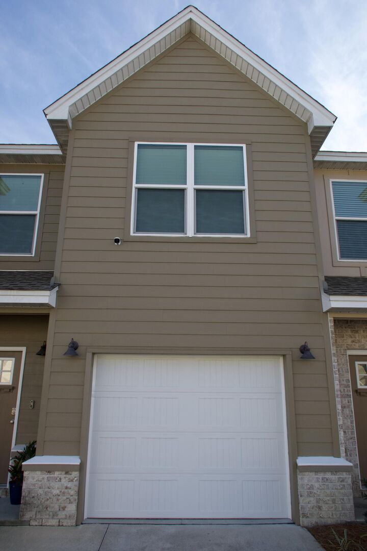 Property Photo:  400 Mattie M Kelly Boulevard Unit 12  FL 32541 