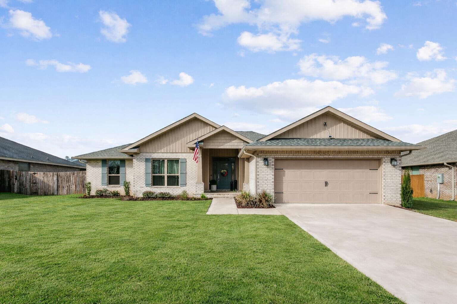 Property Photo: 2613 Prominence Lane FL 32536