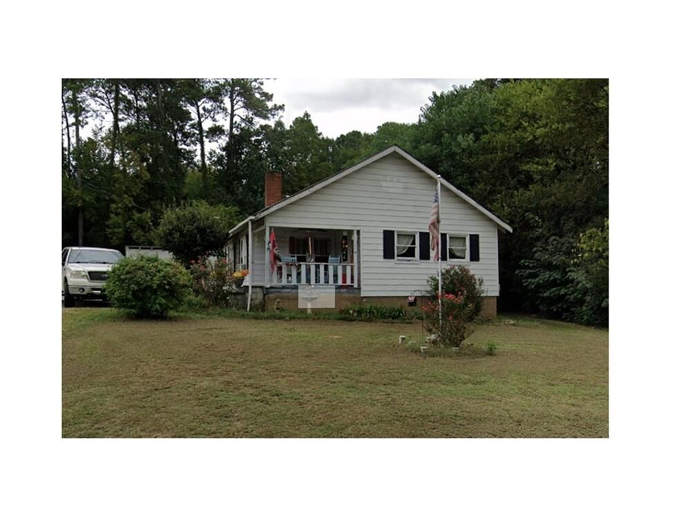 Property Photo:  132 Peters Street  GA 30701 