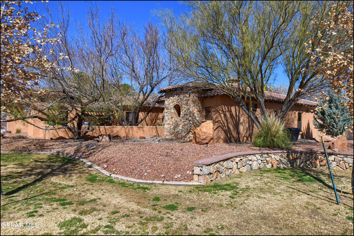 Property Photo: 468 Country Oaks Drive TX 79932