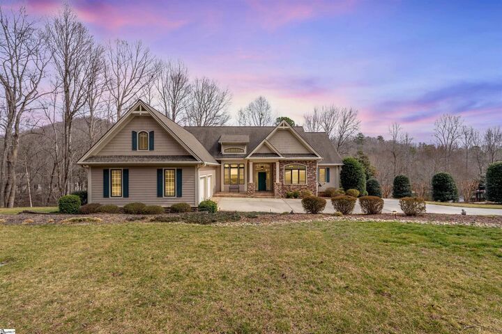 Property Photo:  1 Long Shadow Lane  SC 29690 