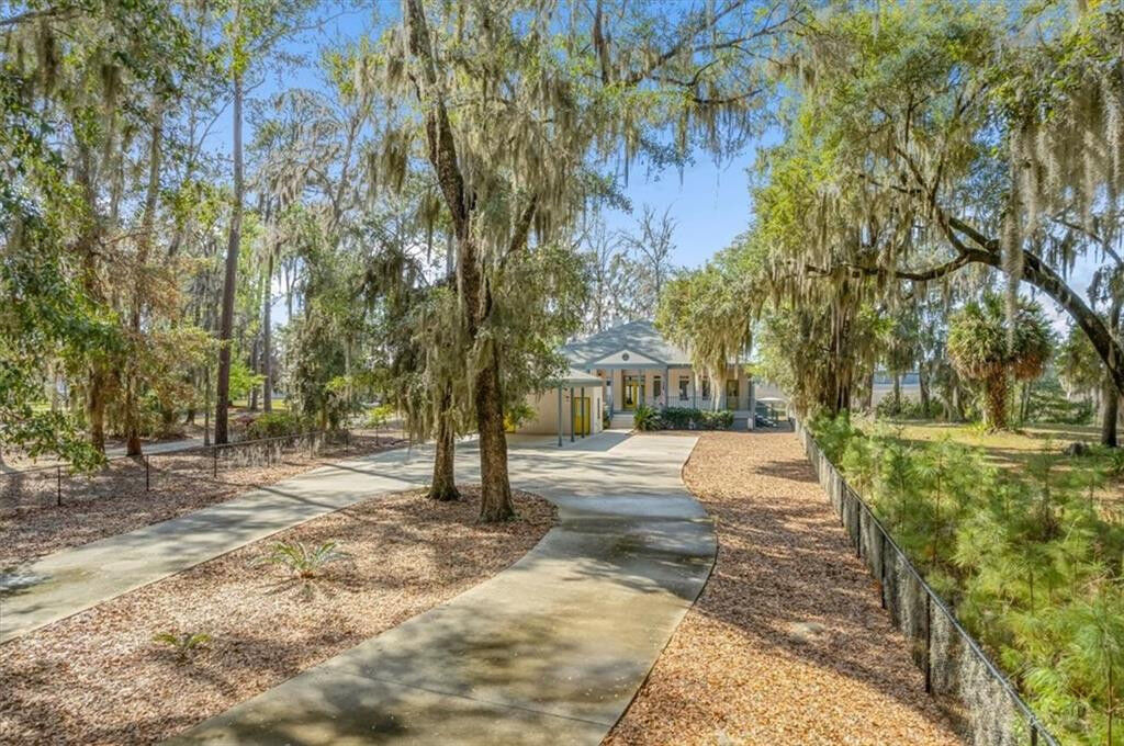 Property Photo: 2713 Julienton Drive NE GA 31331