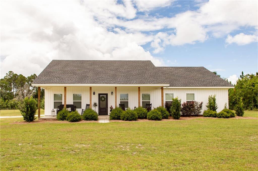 Property Photo: 104 Wildwood Street GA 31542