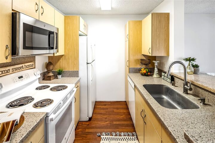 Property Photo: 95-510 Wikao Street D105 HI 96789