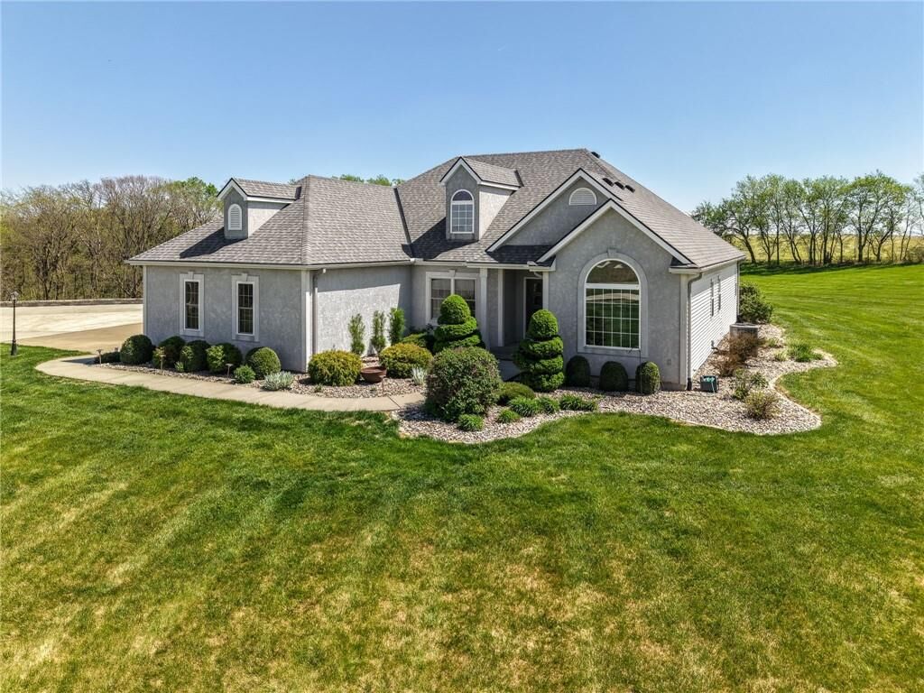 Property Photo: 19255 Lane Tree Drive MO 64079