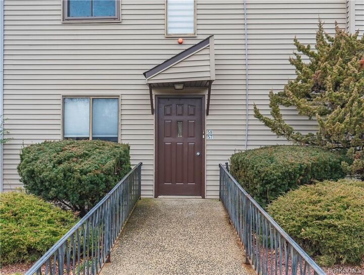 Property Photo:  135 W Nyack Road 58  NY 10954 