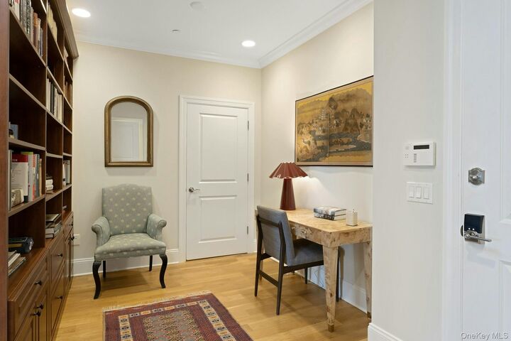 Property Photo:  18 Rivers Edge Drive 305  NY 10591 