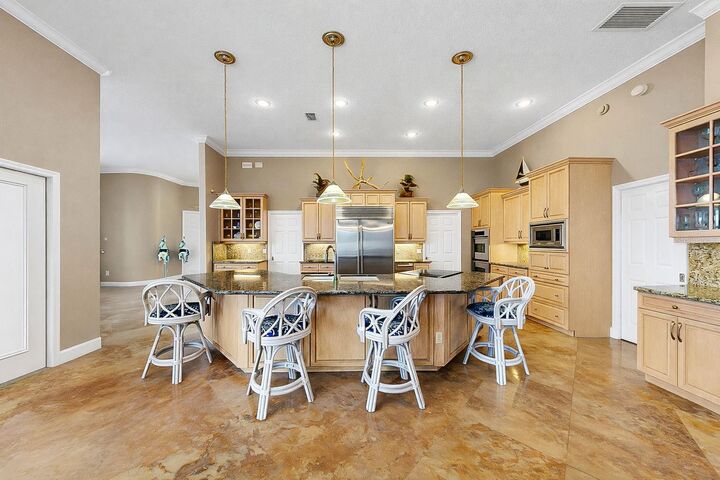 Property Photo:  960 Symphony Isles Boulevard  FL 33572 