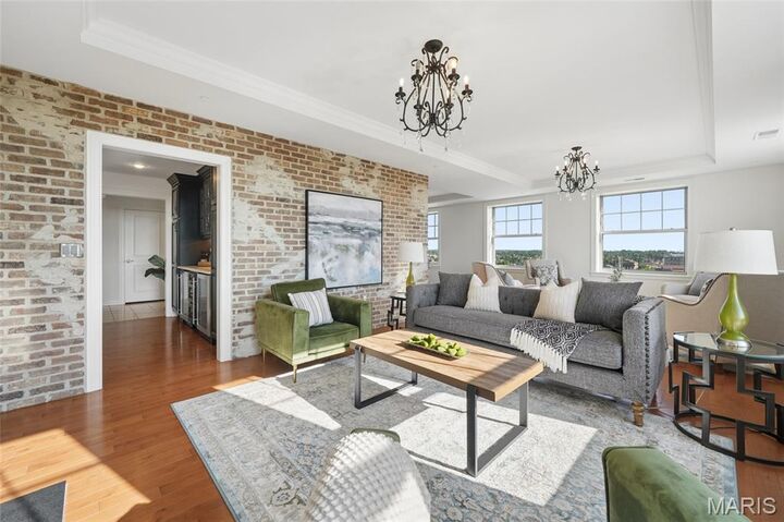 Property Photo:  232 N Kingshighway Boulevard 1209  MO 63108 