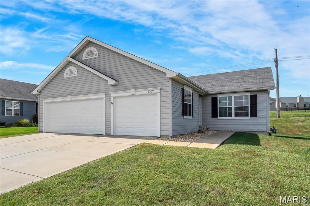 Property Photo:  1007 Sweet River Drive  MO 63366 