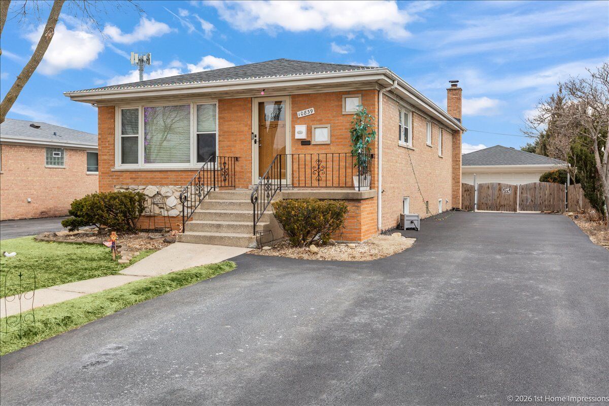 Property Photo:  10839 Major Avenue  IL 60415 
