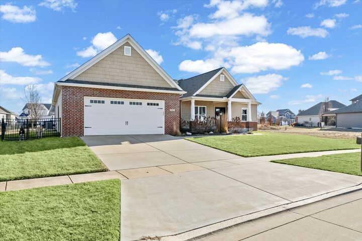 Property Photo:  5009 Abbey Fields Drive  IL 61822 