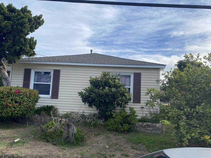 Property Photo:  1945 Gateway Drive  CA 92105 