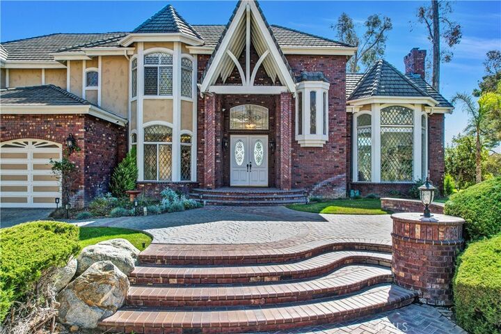 Property Photo: 102 Mill Run CA 91016