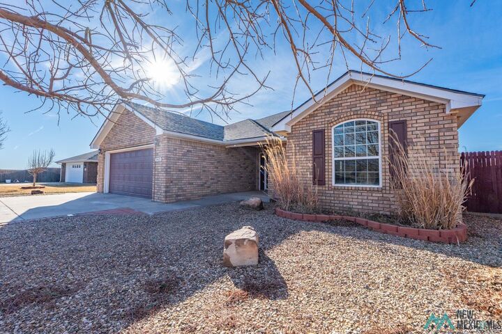 Property Photo:  2421 Cobblestone Circle  NM 88101 