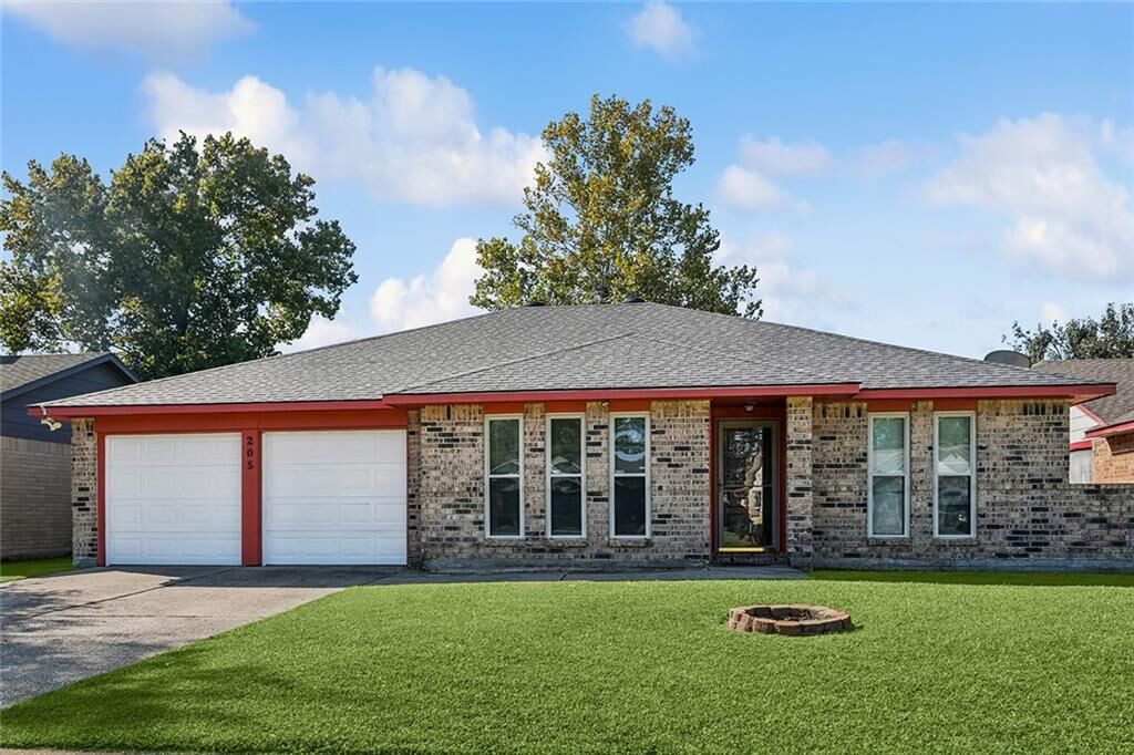 Property Photo: 205 Hollow Rock Court LA 70461