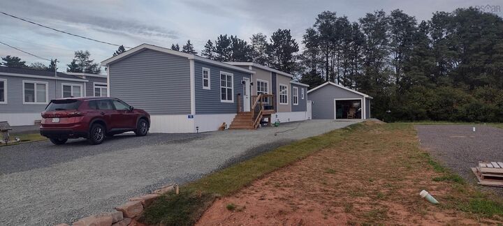 Property Photo:  82 Sunrise Court  NS B6L 0E9 