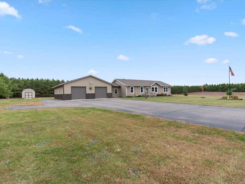 Property Photo:  21250 Farm View Drive  MN 56470 