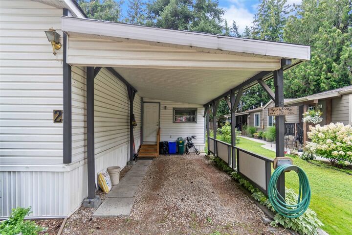 Property Photo: 5161 63 Avenue NE 2 BC V0E 1K0