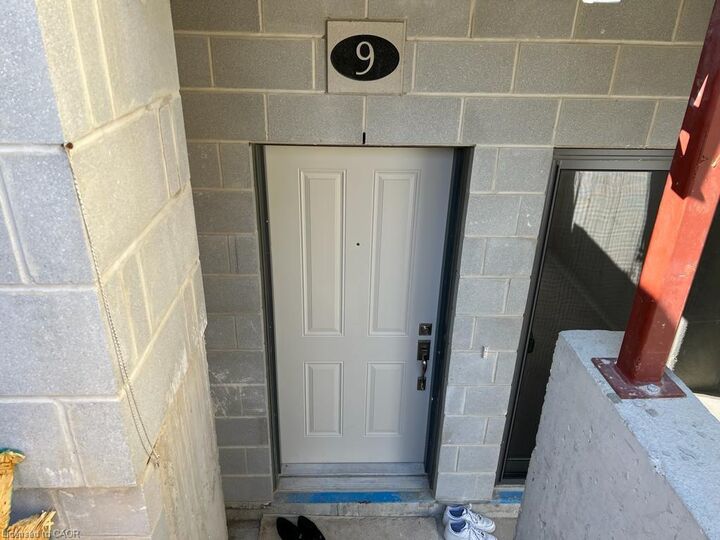 Photo de la propriété:  25 Isherwood Avenue A9  ON N1R 0E2 