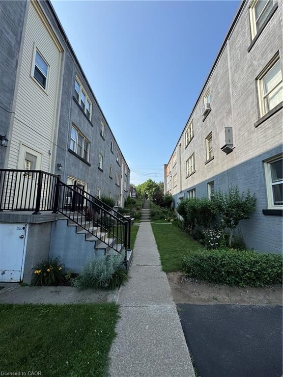 Property Photo:  1755 King Street 11  ON L8K 1V6 