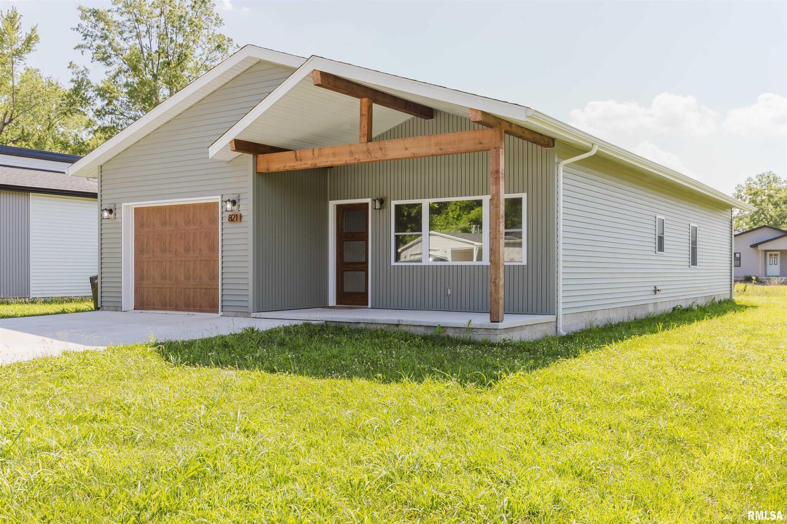 Property Photo:  821 N 27th Street  IL 62948 