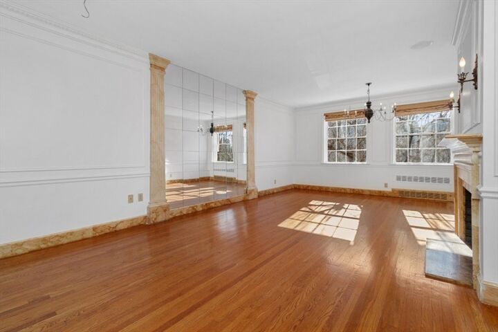 Property Photo: 37 Beacon St 23 MA 02108