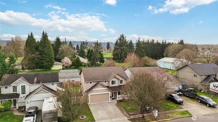 Property Photo: 5605 Horizon Court WA 98632