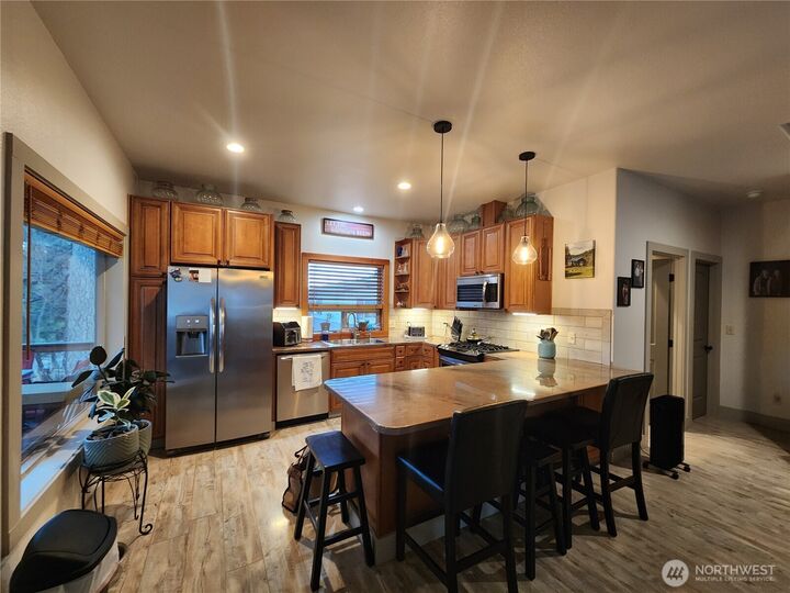 Property Photo:  1054  Lower Madison  WA 99166 