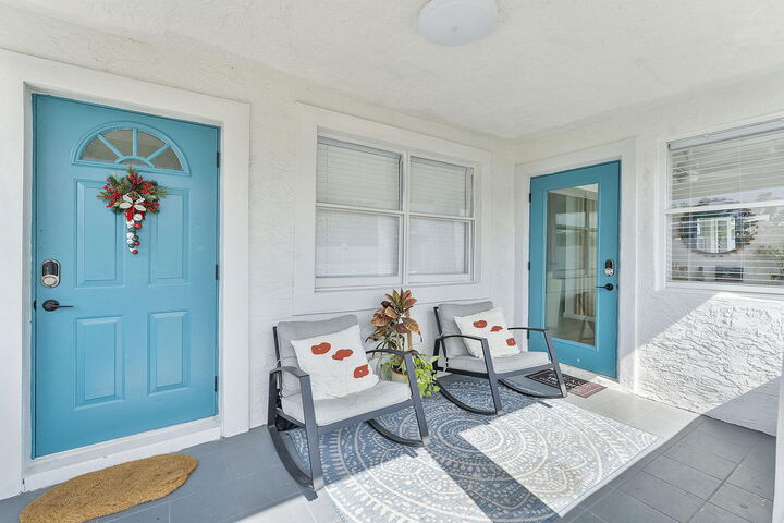 Property Photo: 2629 SW 6th Court FL 33312