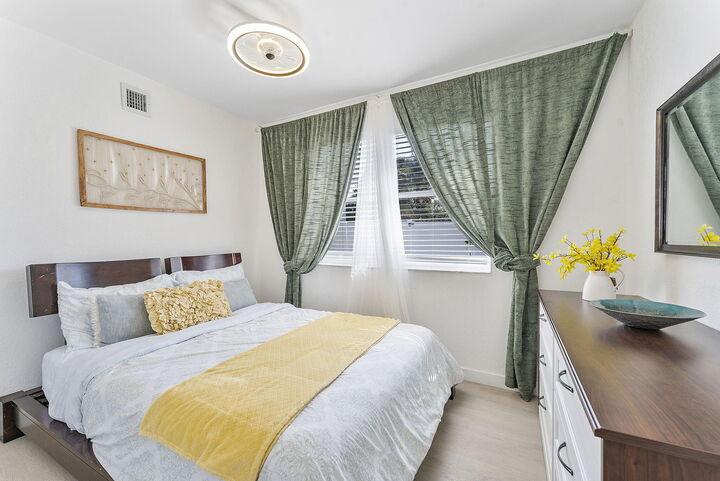 Property Photo: 2629 SW 6th Court FL 33312