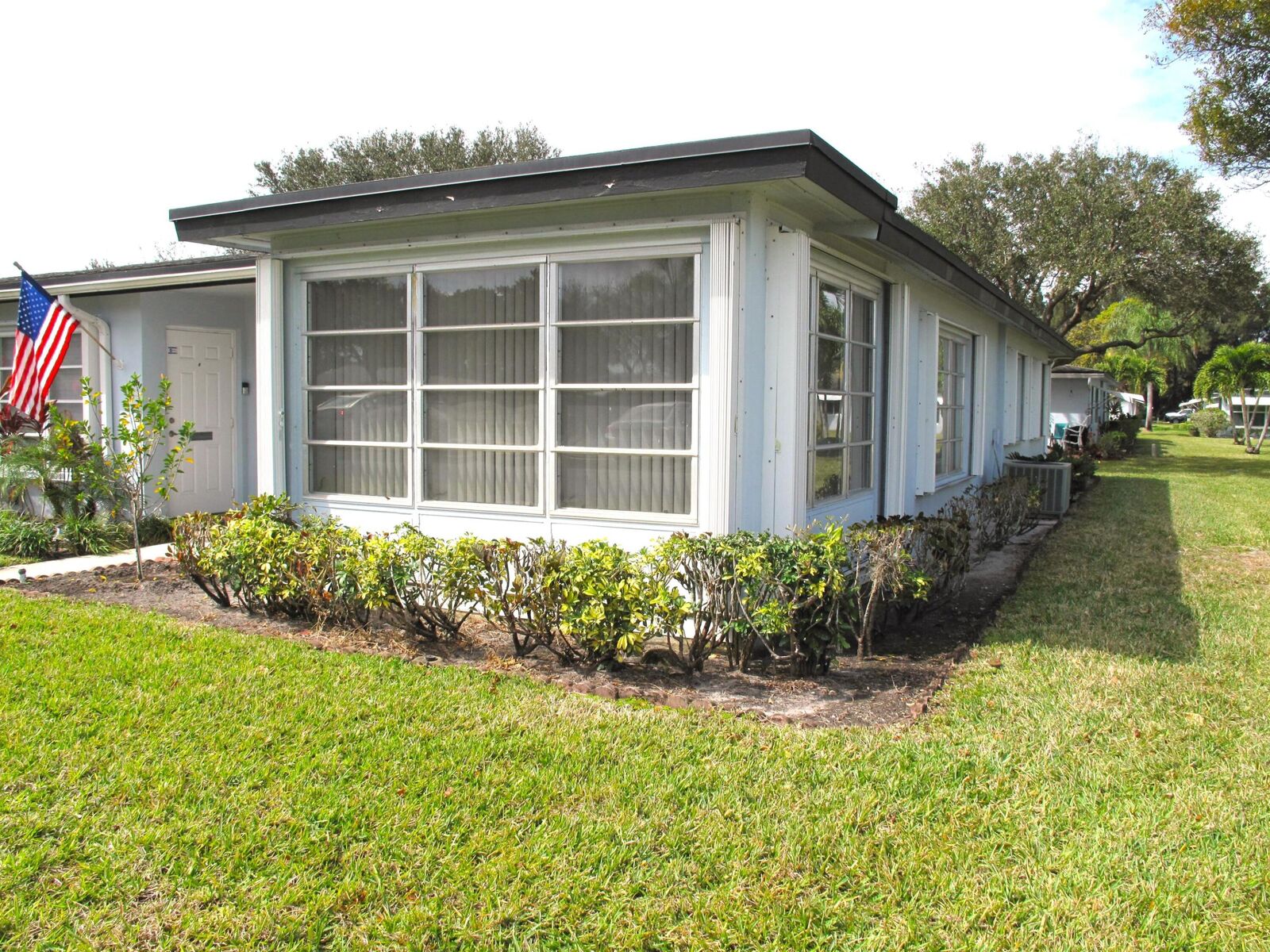 Property Photo: 435 High Point Boulevard FL 33445