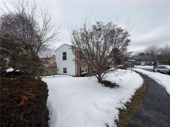 Property Photo:  52 Cottonwood Drive  RI 02921 