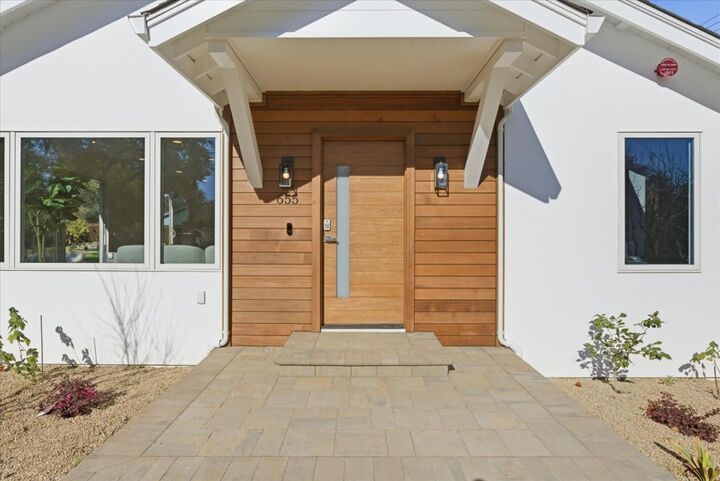 Property Photo: 655 Washington Street CA 94022